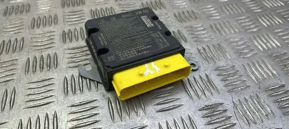 Audi A3 S3 8V Airbag control unit/module 5Q0959655S 5WK44882
