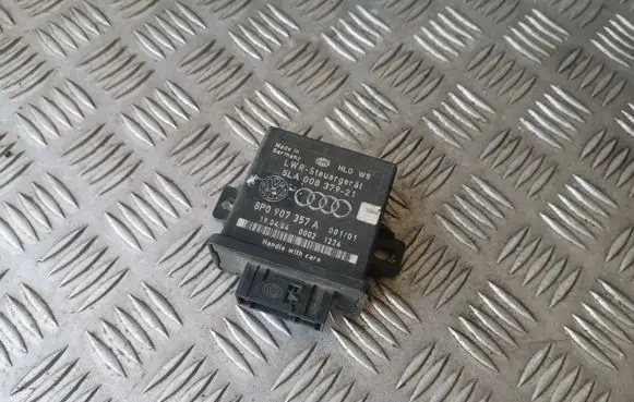 Audi A3 S3 8P Light module LCM 8P0907357A 5LA00837921 5LA008379