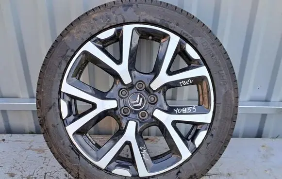 Citroen C5 Aircross R19 alloy rim 9824243777