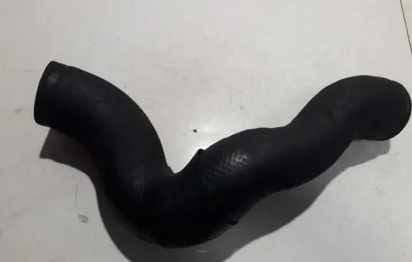 Volvo V70 Intercooler hose/pipe