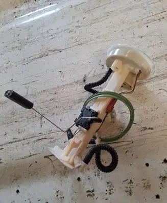 BMW X5 E70 Fuel level sensor 7164314 6431427870369