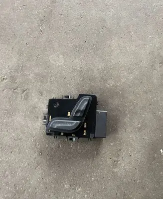 Mercedes-Benz C W205 Seat control switch 2059052702