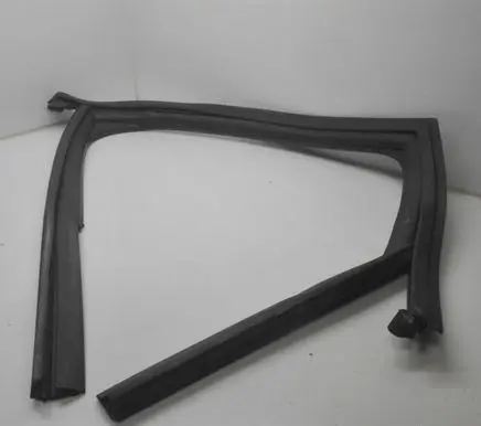 Audi A3 S3 8V Rubber seal rear door window/glass 8V4839439A