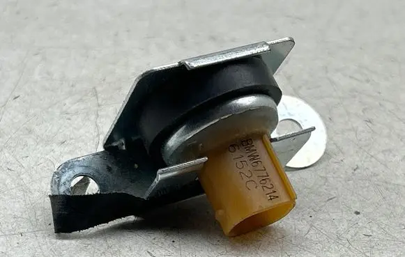 BMW 5 E60 E61 Acceleration sensor 6776214 6152C