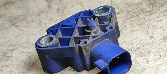 Volvo C30 Airbag deployment crash/impact sensor 30737140 8042A5 MRSA5