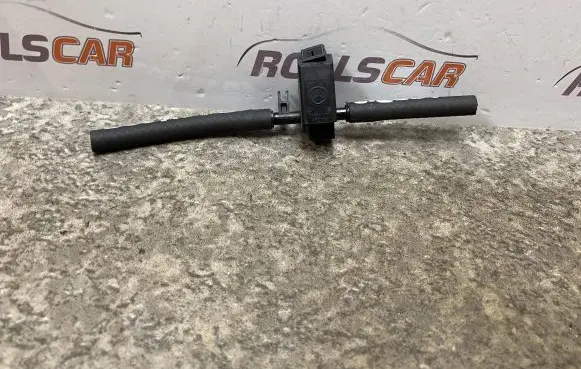 Mercedes-Benz C W204 Windshield washer spray nozzle 