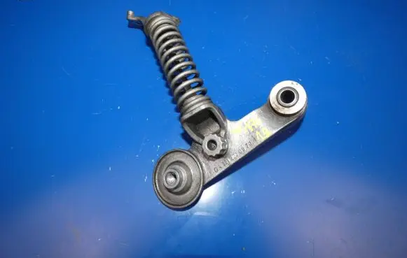 Mercedes-Benz A W176 Generator/alternator belt tensioner A6512000570