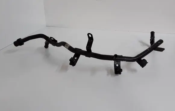 Audi A6 S6 C7 4G Engine coolant pipe/hose 04L122157BA