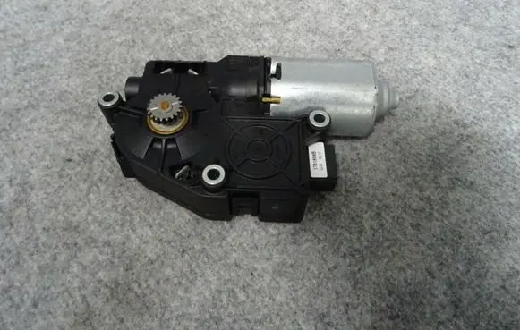 BMW X5 F15 Sunroof motor/actuator 7316535