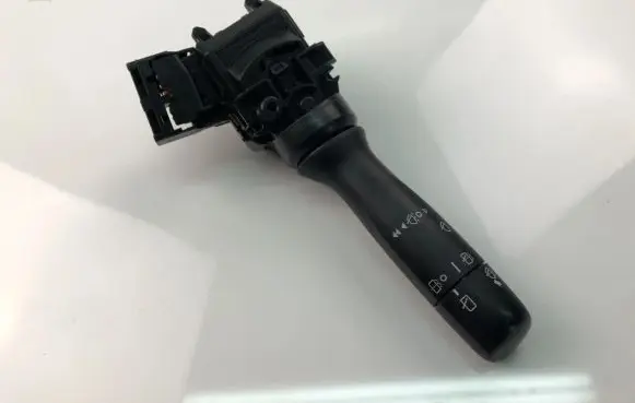 Toyota Avensis T270 Indicator stalk 17F1444