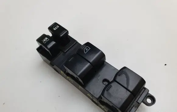 Nissan Murano Z50 Electric window control switch