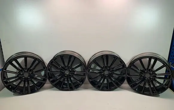 R20 alloy rim