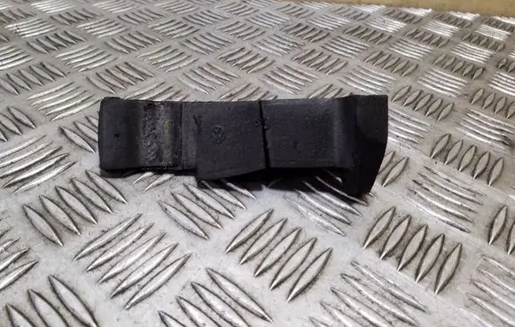 Fender foam support/seal