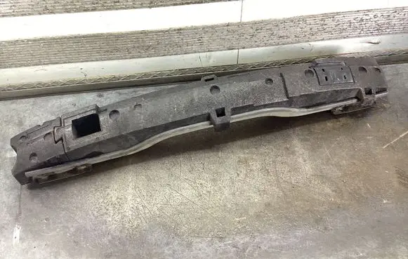 Alfa Romeo 159 Front bumper mounting bracket 606973680