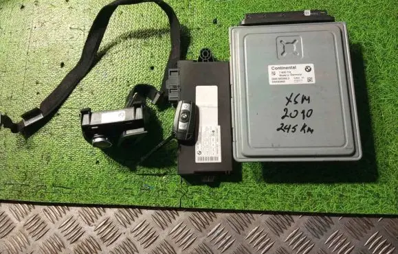 BMW X5M E70 Engine ECU kit and lock set 7608712 5WK49516DBR 2000401445
