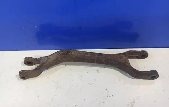 Volvo XC90 Rear upper control arm/wishbone 8630785 8630783