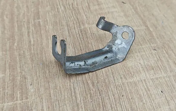BMW 4 G22 G23 G24 G26 Oil filter mounting bracket 6898228