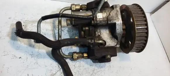 Toyota Avensis T250 Fuel injection high pressure pump 221000G010 HU2940000061 11157