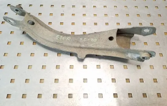 Volvo XC70 Rear control arm