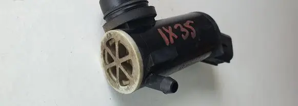 Hyundai ix35 Windscreen/windshield washer pump 985102S000