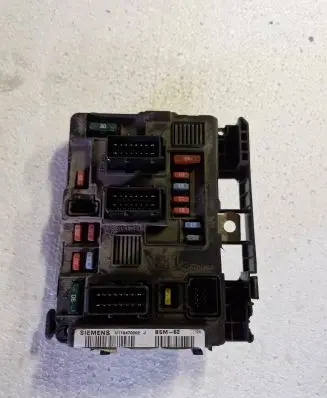 Peugeot Partner Fuse module 9650618580 118470002