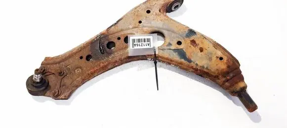 Volkswagen Polo IV 9N3 Front lower control arm/wishbone 