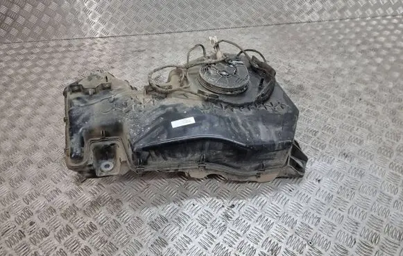 Land Rover Range Rover Sport L461 AdBlue liquid reservoir M8E25J228AC