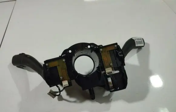 Audi A5 8T 8F Wiper turn signal indicator stalk/switch 8K0953502BC