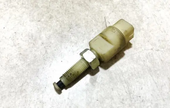 Audi A4 S4 B5 8D Brake pedal sensor switch 4a0945515a