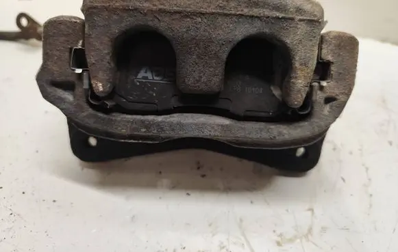 Subaru Forester SH Front brake caliper
