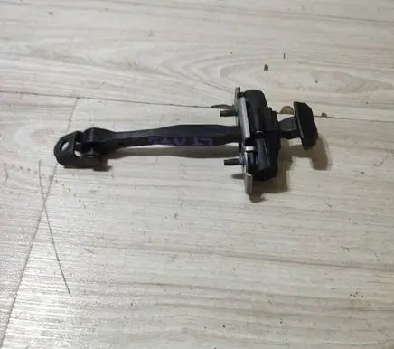 Fiat 500X Rear door check strap stopper 