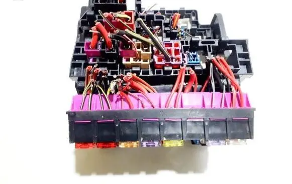 Ford Galaxy Fuse box set 7m4937499 ym2114a323ca