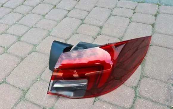 Opel Insignia B Rear/tail lights 39125832