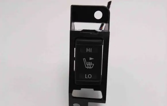 Nissan Qashqai Seat heating switch