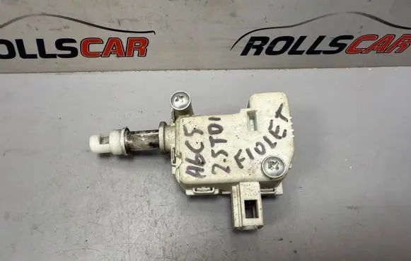 Audi A6 S6 C5 4B Central locking motor 