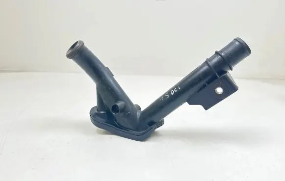 Nissan Qashqai Engine coolant pipe/hose 8200552604