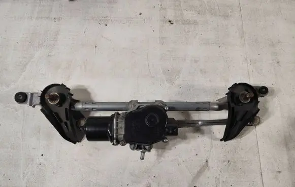 Mazda CX-3 Front wiper linkage and motor A6C6737X K6217