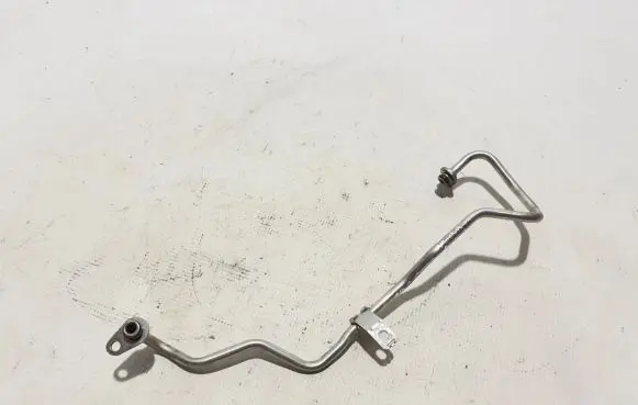 Cupra Formentor Turbo turbocharger oiling pipe/hose 04E145140AE