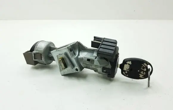 Ford Focus C-MAX Ignition lock 3M513F880AC