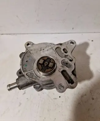 Volkswagen Golf Plus Vacuum pump 03G145209C