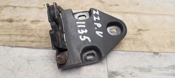 Loading door lock