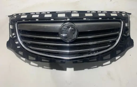 Opel Insignia A Front grill 13282567 551004542