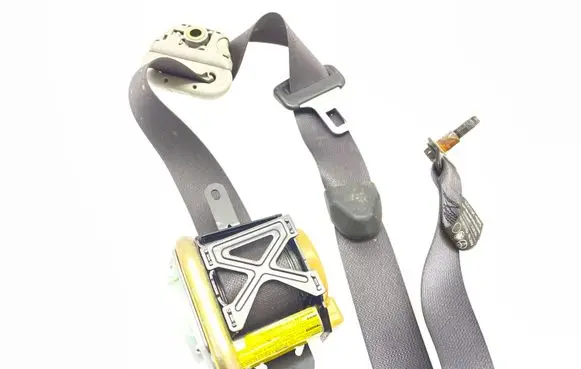 Toyota Corolla E120 E130 Front seatbelt 7322002120