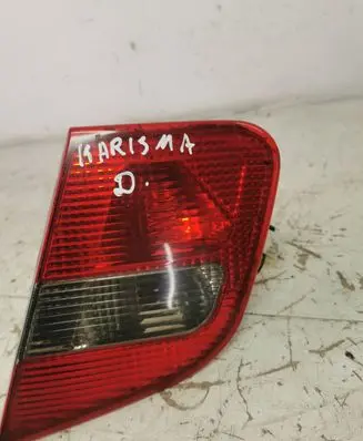 Mitsubishi Carisma Tailgate rear/tail lights