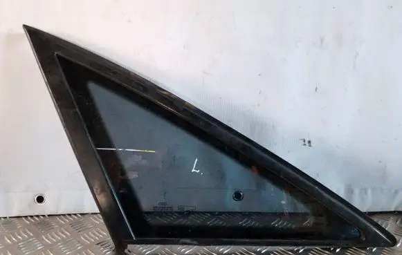 Rear side window