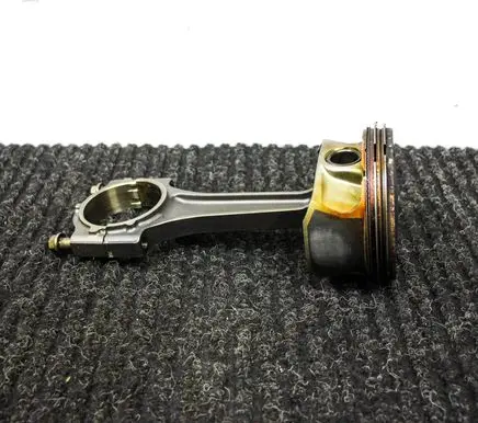 Dodge Challenger Piston 99L22 244AF