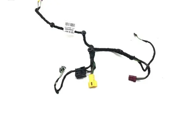 Mercedes-Benz E C207 W207 Front door wiring loom A2075405405