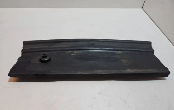 BMW 5 E60 E61 Radiator trim 7050651 74850610 54859610