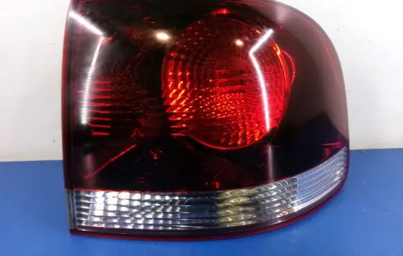 Volkswagen Touareg I Rear/tail lights 7L6945096R