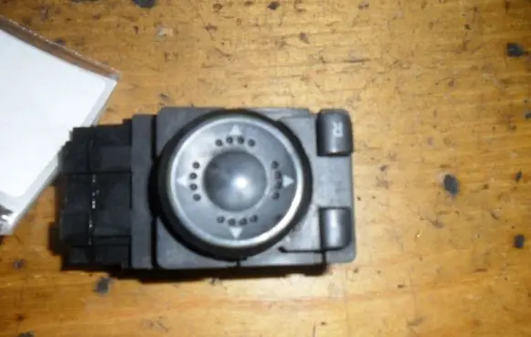Volkswagen PASSAT B5 Other devices